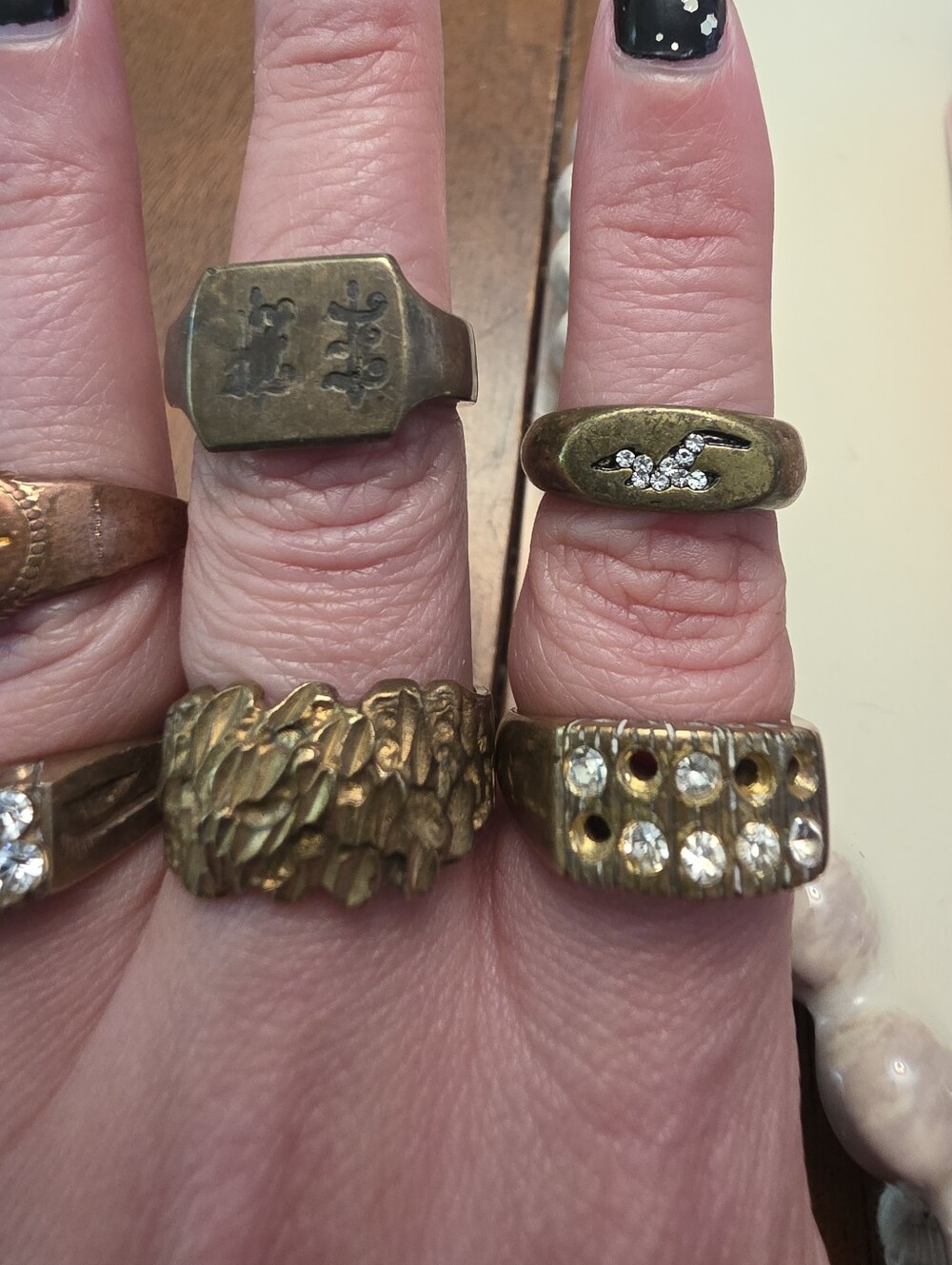 Antique/Vintage Bronze Brass Or Copper Ring Bundle Repair Repurpose Wear - Picture 4 of 16